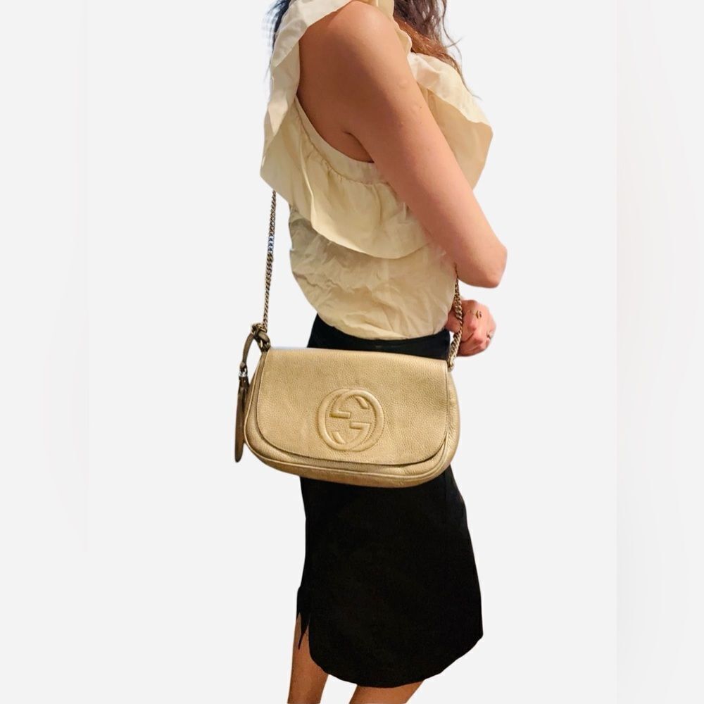 Gucci Gold SoHo Crossbody Bag with Chain Strap and Tassel - Picture 12 of 13